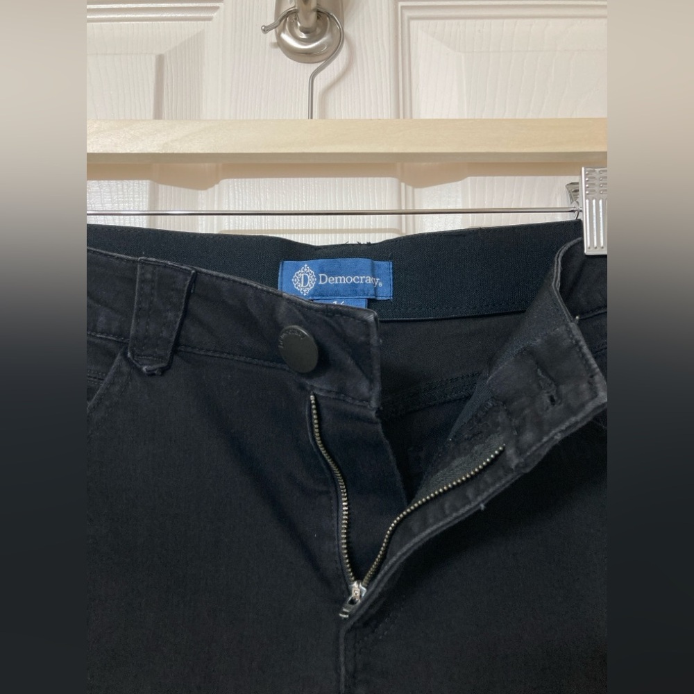 Democracy Women’s “Ab”solution Black Denim 9” Jean Shorts Size 14 Summer Beach - Picture 3 of 9